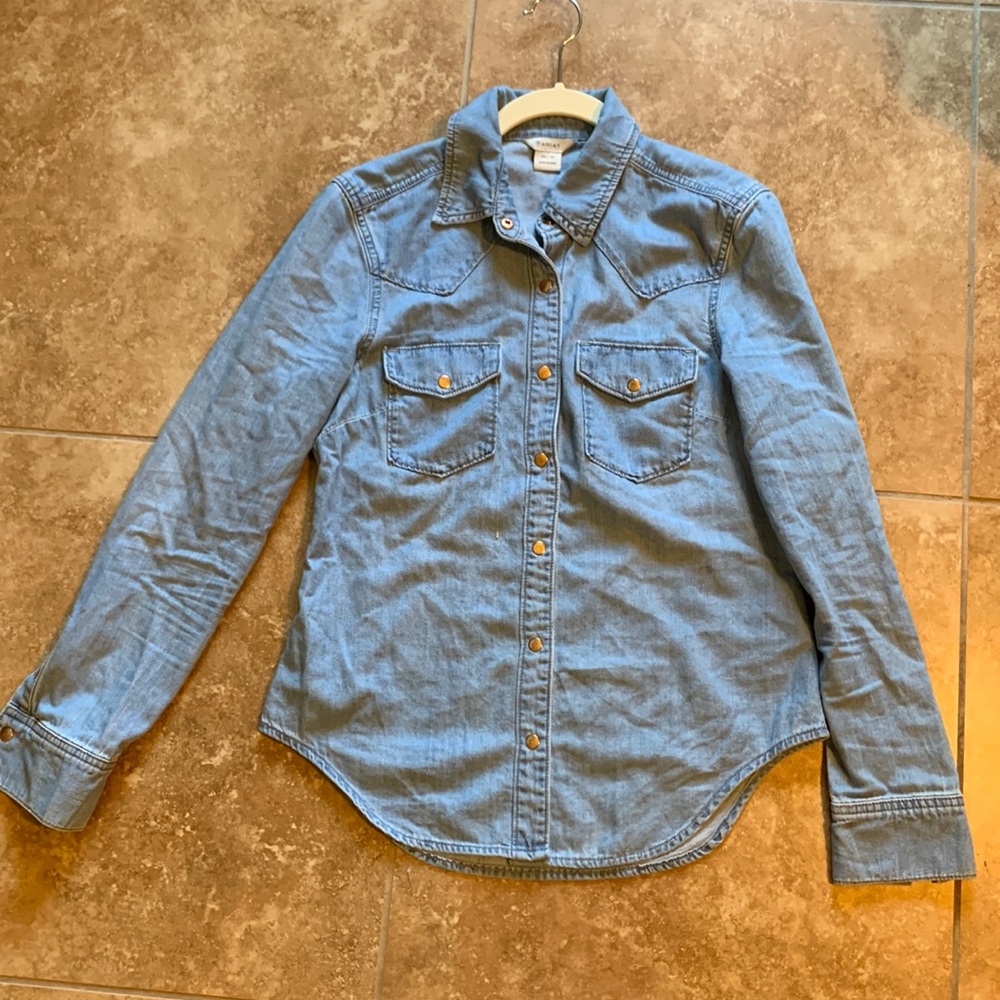 Ariat Button down shirt